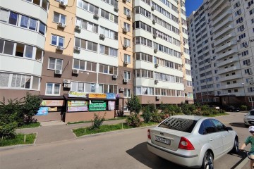 Фото №2: Торговое помещение 17 м² - Краснодар, мкр. Восточно-Кругликовский, ул. Героя А.А. Аверкиева, 40