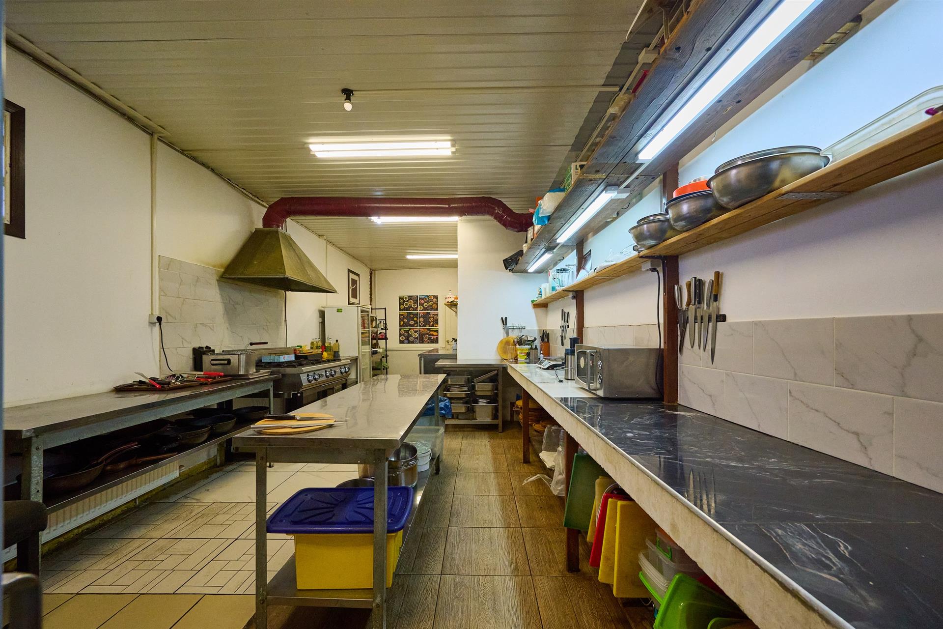 Фото №12: Коммерция 400 м² - Краснодар, Прикубанский внутригородской округ, мкр. Музыкальный, ул. Российская, 255/9