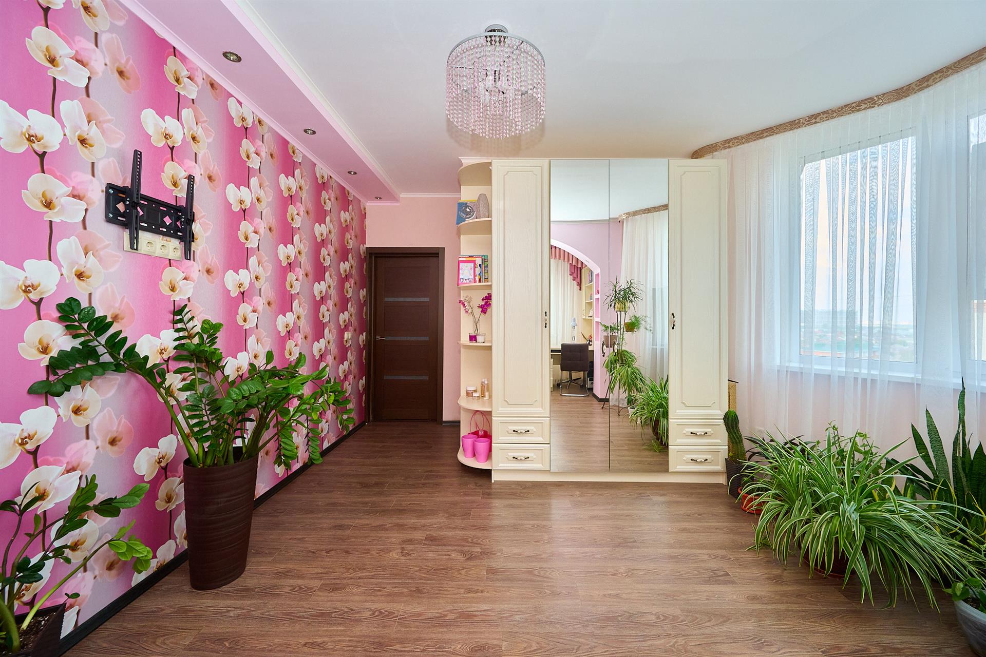 Фото №2: 2-комнатная квартира 78 м² - Краснодар, Карасунский внутригородской округ, мкр. Камвольно-суконный Комбинат, ул. Максима Горького, 30