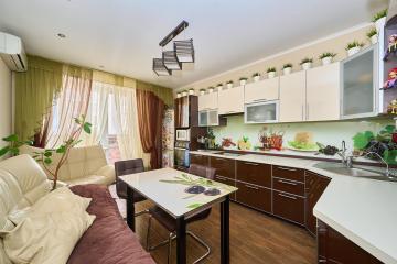 Фото №5: 2-комнатная квартира 70 м² - Краснодар, мкр. Камвольно-суконный Комбинат, ул. Максима Горького, 30