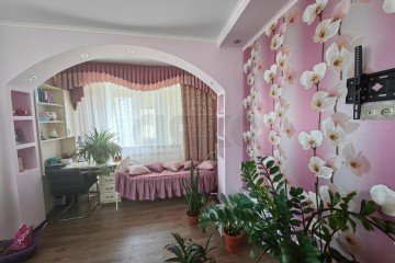 Фото №1: 2-комнатная квартира 78 м² - Краснодар, мкр. Камвольно-суконный Комбинат, ул. Максима Горького, 30