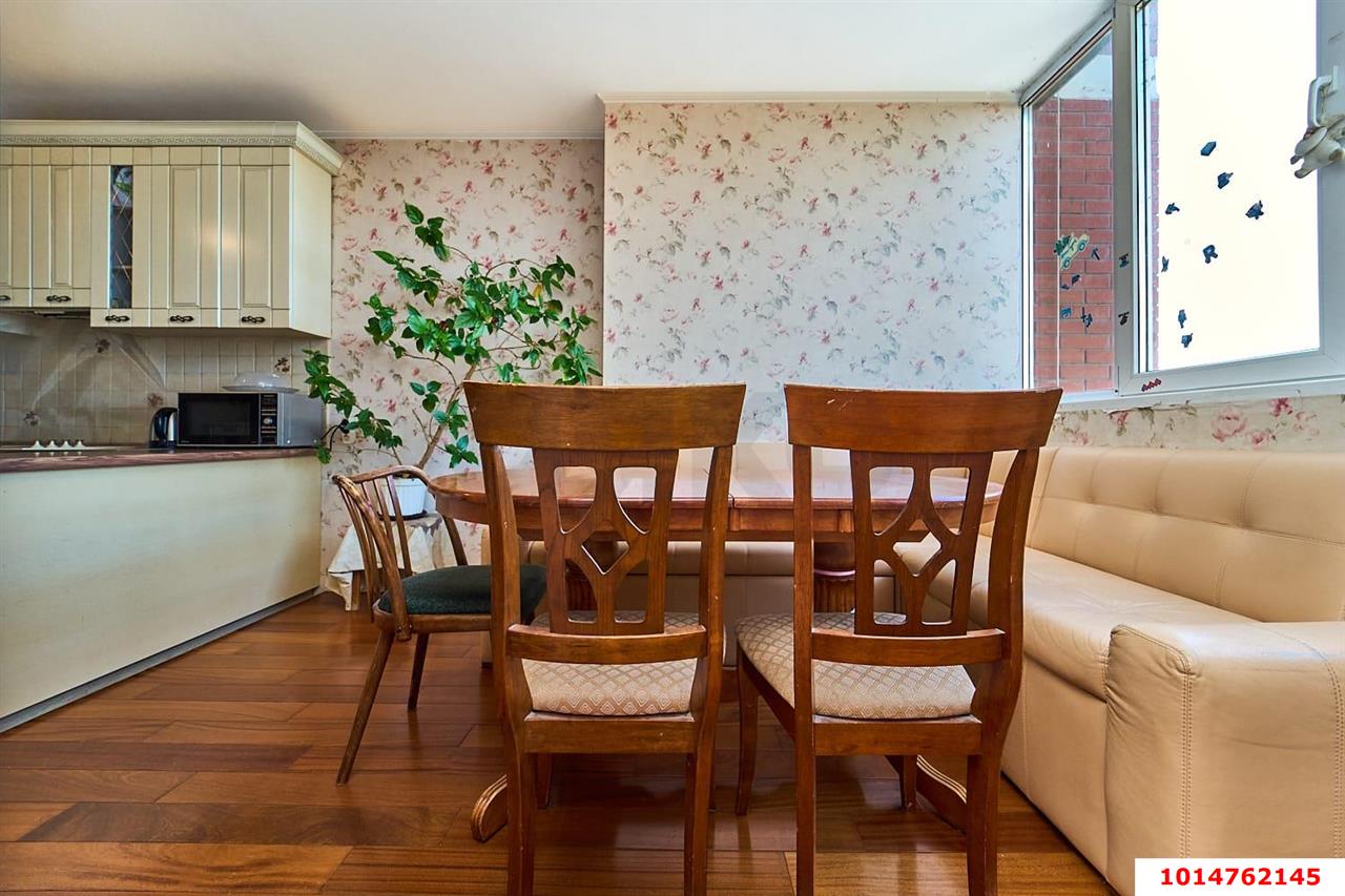 Фото №3: 2-комнатная квартира 70 м² - Краснодар, Западный внутригородской округ, мкр. Кожзавод, ул. Минская, 122/6