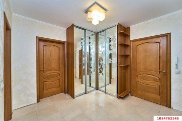 Фото №1: 2-комнатная квартира 70 м² - Краснодар, мкр. Кожзавод, ул. Минская, 122/6