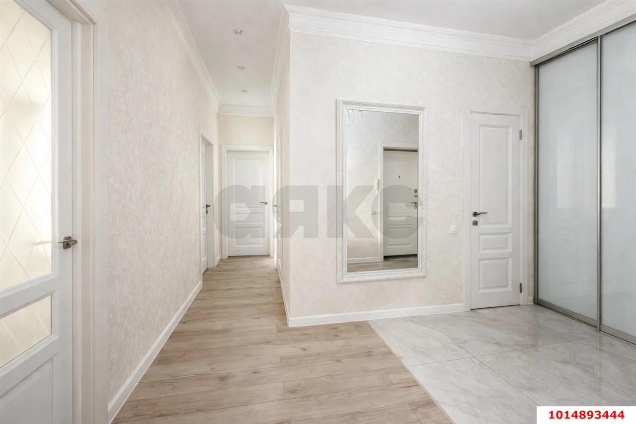 Фото №11: 3-комнатная квартира <span class="whitespace-nowrap">81 м²</span>, <span class="whitespace-nowrap">10/19 эт.</span> - Краснодар, Прикубанский внутригородской округ, Фестивальный, Солнечный, мкр. ЖК Екатеринодар, пр-кт Константина Образцова, 6/3