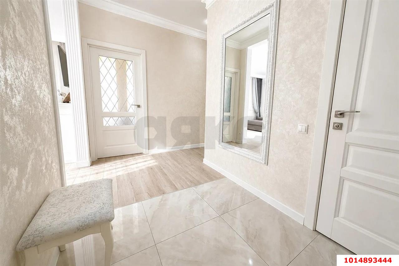 Фото №10: 3-комнатная квартира <span class="whitespace-nowrap">81 м²</span>, <span class="whitespace-nowrap">10/19 эт.</span> - Краснодар, Прикубанский внутригородской округ, Фестивальный, Солнечный, мкр. ЖК Екатеринодар, пр-кт Константина Образцова, 6/3