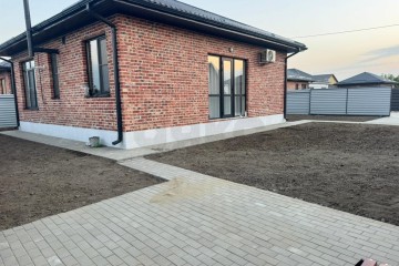 Фото №1: Дом 95 м² - Анастасиевская, ул. Коммунистическая, 1