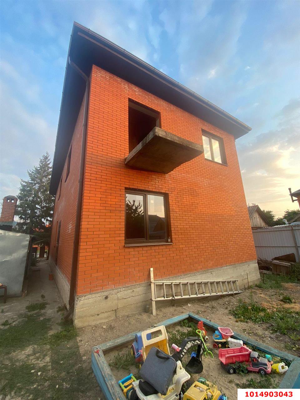 Фото №2: Дом 176 м² + 4 сот. - Новотитаровская, ул. Ленина, 20