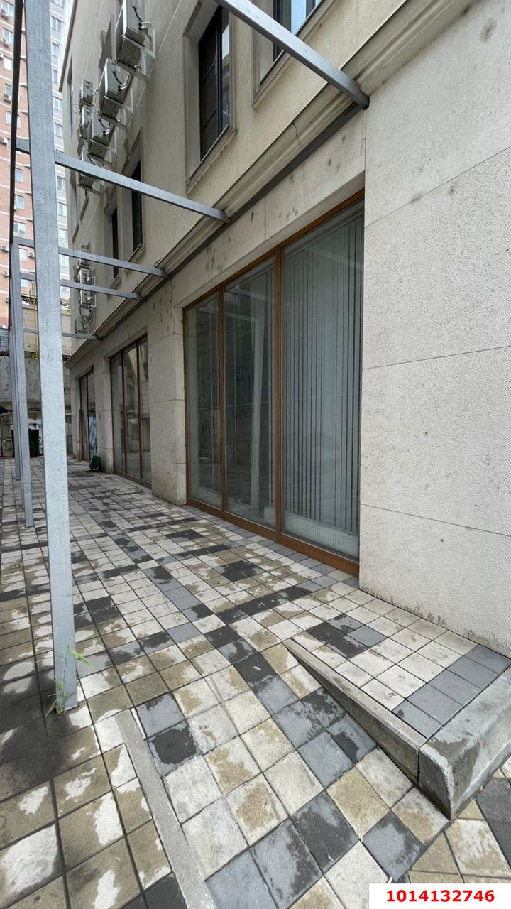 Фото №4: Торговое помещение 180 м² - Краснодар, Центральный, ул. Кубанская Набережная, 40