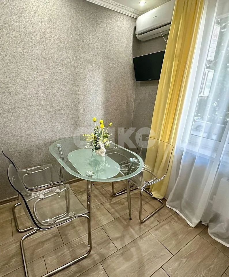 Фото №2: 2-комнатная квартира 57 м² - Ростов-на-Дону, жилой комплекс Английский Квартал, ул. Ерёменко, 90/27