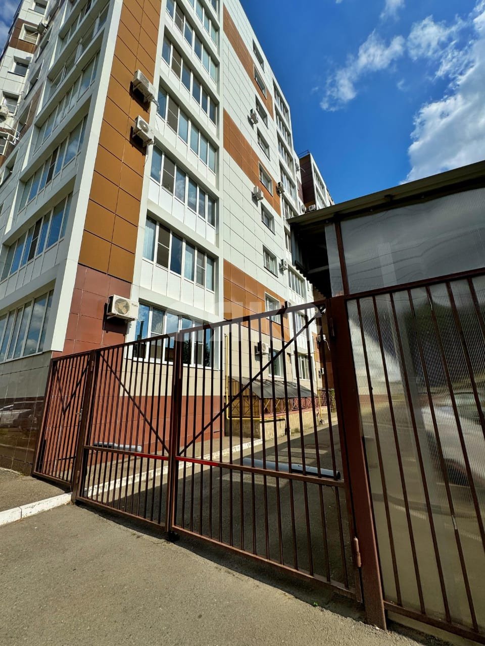 Фото №5: Коммерция 218 м² - Армавир, Электротехнический, ул. Матвеева, 40