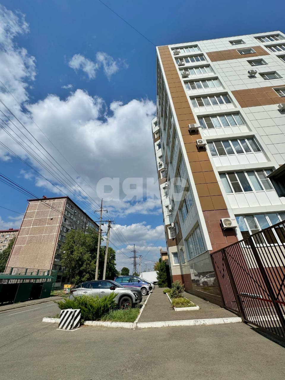 Фото №1: Коммерция 218 м² - Армавир, Электротехнический, ул. Матвеева, 40