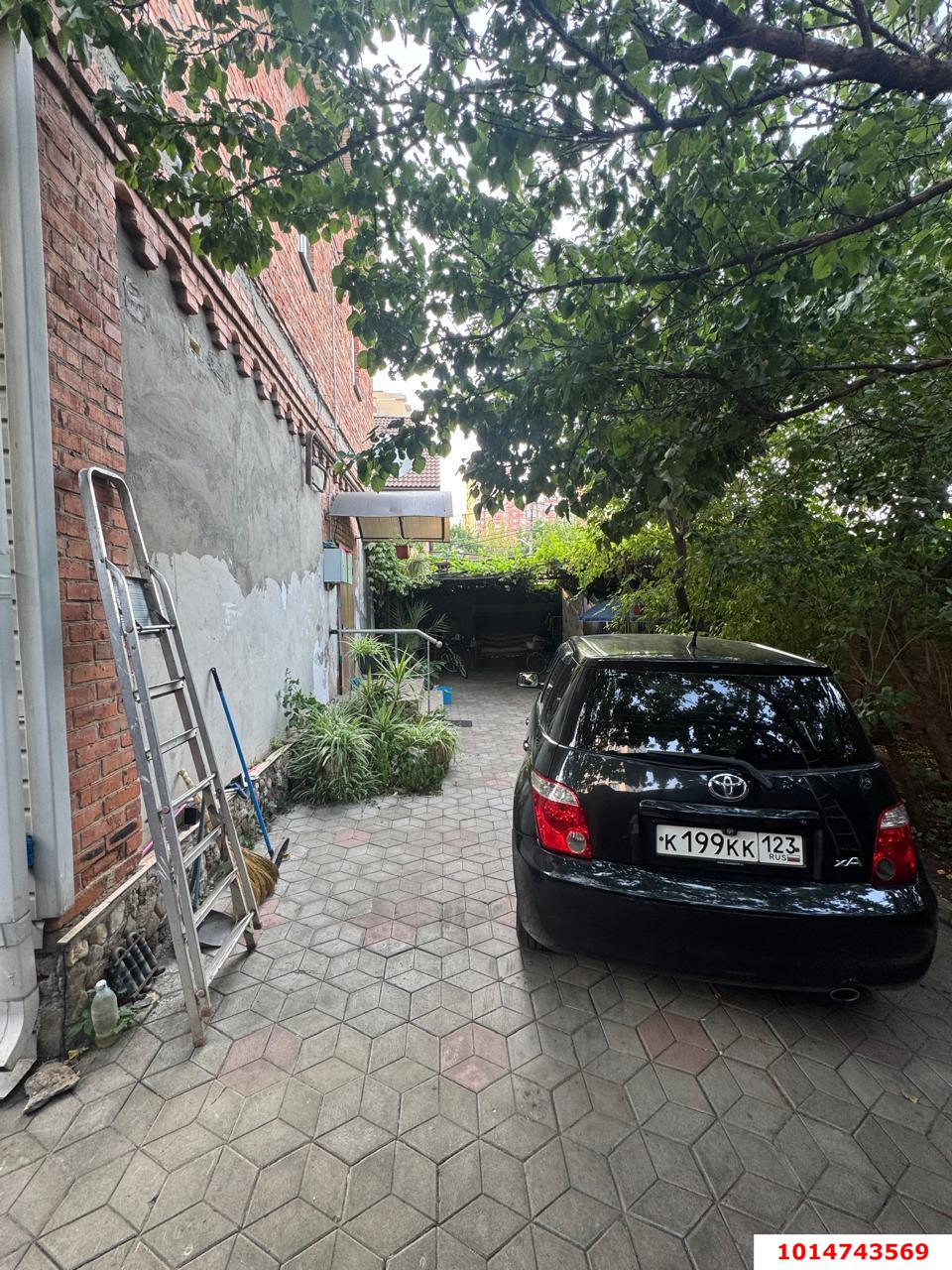 Фото №1: Дом 195 м² + 3.07 сот. - Краснодар, Фестивальный, ул. имени П.М. Гаврилова, 37