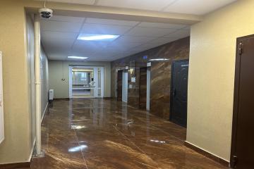 Фото №1: 2-комнатная квартира 70 м² - Краснодар, мкр. Прикубанский внутригородской округ, ул. Стахановская, 1/5