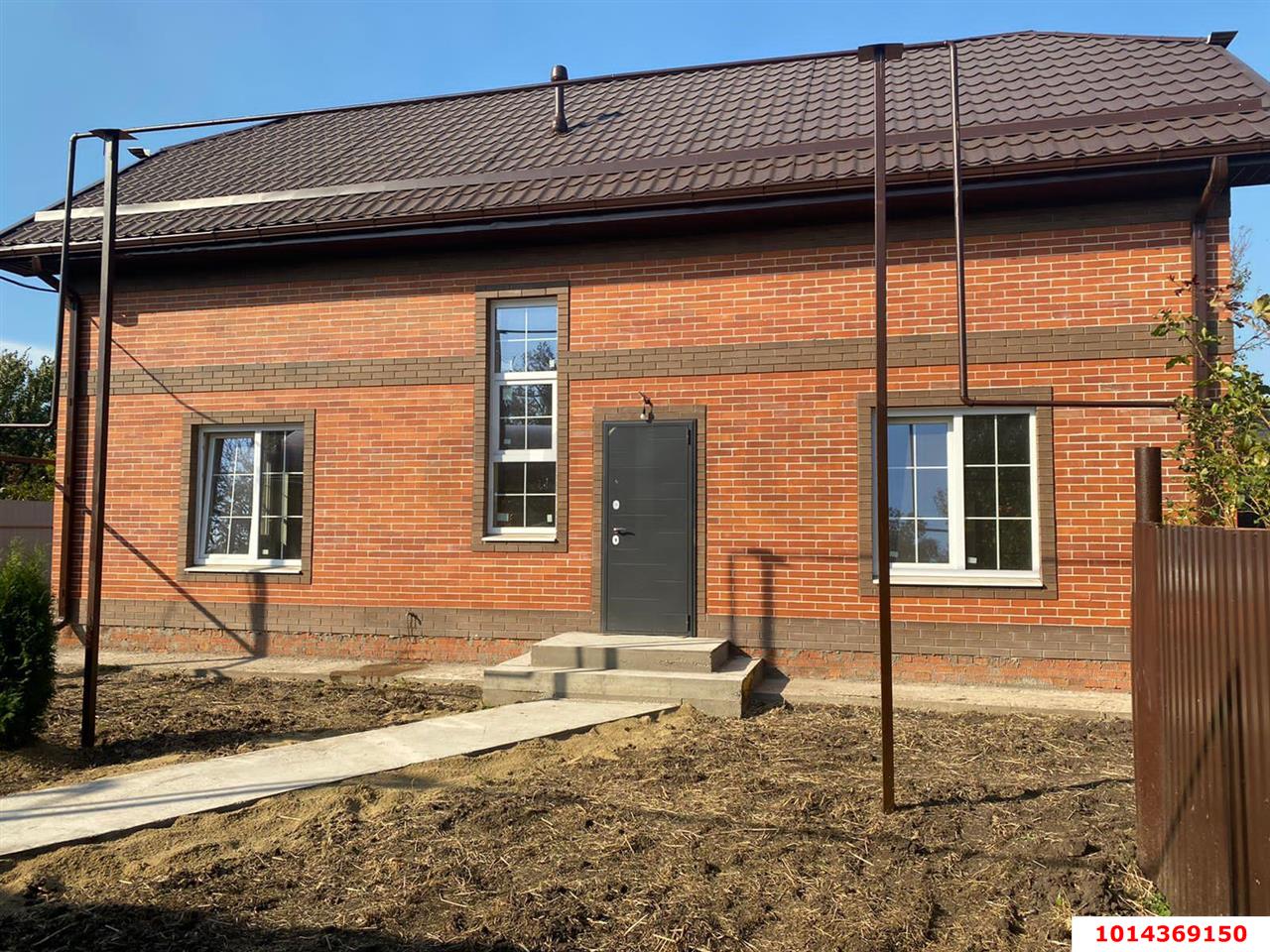 Фото №2: Дом 106 м² + 5.5 сот. - Новотитаровская, ул. Калинина, 1