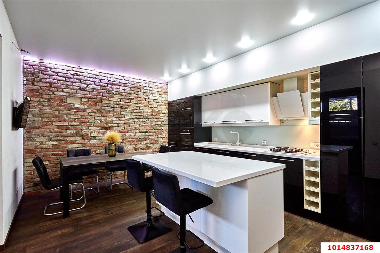 Фото №1: Таунхаус 154 м² + 1.5 сот. - Краснодар, Новознаменский, ул. Базарная, 81