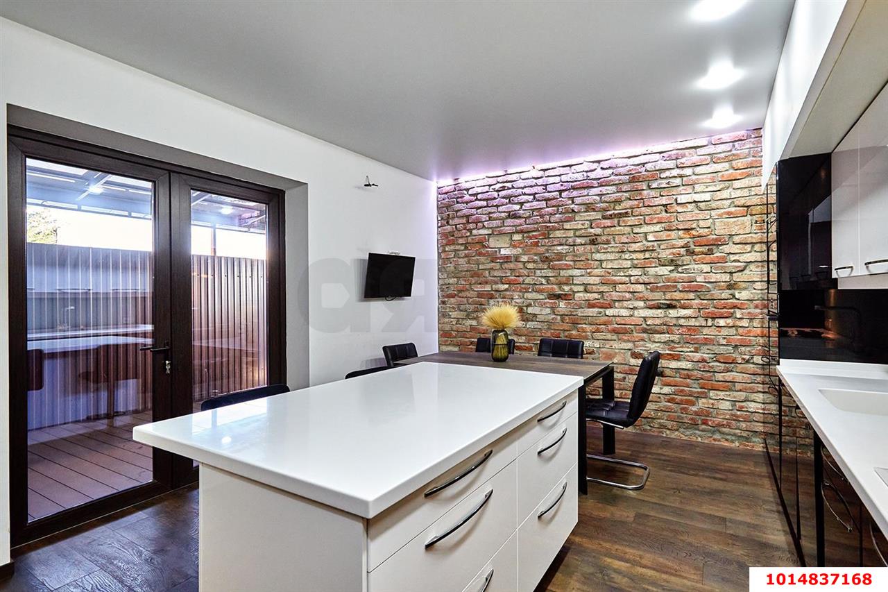 Фото №2: Дом 154 м² + 1.5 сот. - Краснодар, Карасунский внутригородской округ, ж/р Новознаменский, ул. Базарная, 81