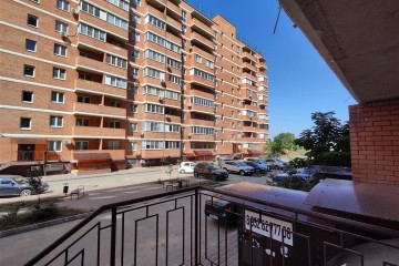 Фото №3: Торговое помещение 36 м² - Российский, мкр. Прикубанский внутригородской округ, ул. имени В.М. Комарова, 21Г