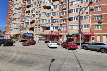 Фото №5: Торговое помещение 39 м² - Российский, мкр. Прикубанский внутригородской округ, ул. имени В.М. Комарова, 21Д