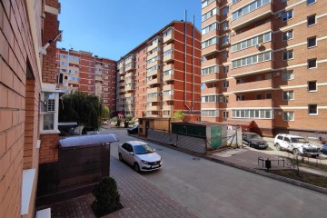 Фото №3: Торговое помещение 36 м² - Российский, мкр. Прикубанский внутригородской округ, ул. имени В.М. Комарова, 21Г