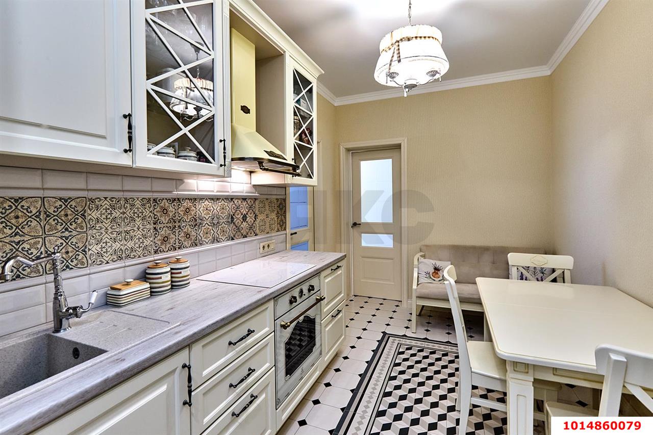 Фото №1: 2-комнатная квартира 64 м² - Краснодар, Западный внутригородской округ, ул. Кожевенная, 28