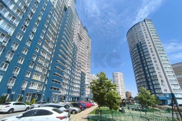Фото №2: Торговое помещение 61 м² - Краснодар, мкр. жилой комплекс Фонтаны, ул. Воронежская, 47Д