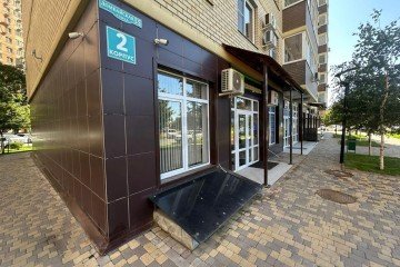 Фото №4: Торговое помещение 57 м² - Краснодар, мкр. жилой комплекс Свобода, ул. Домбайская, 55к2