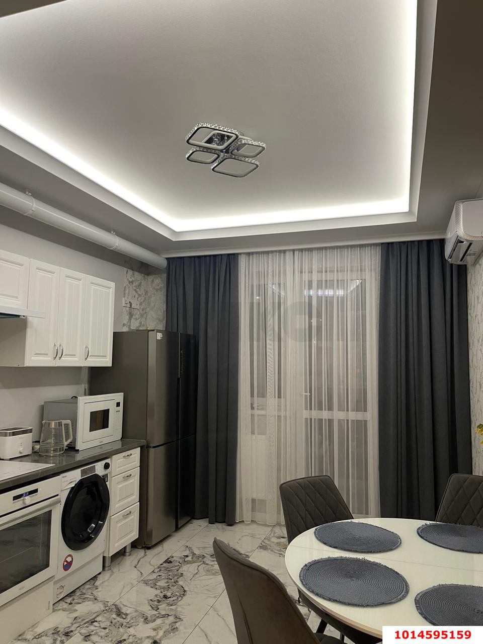 Фото №1: 2-комнатная квартира 71 м² - Краснодар, Прикубанский внутригородской округ, Завод Радиоизмерительных Приборов, мкр. имени Петра Метальникова, ул. Тополиная, 40/1