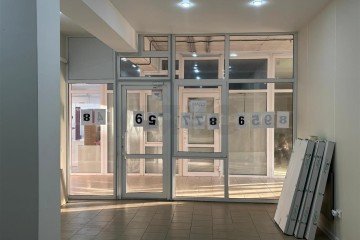 Фото №2: Торговое помещение 31 м² - Краснодар, мкр. Прикубанский внутригородской округ, ул. имени В.М. Комарова, 21/2