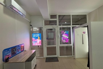 Фото №4: Торговое помещение 31 м² - Краснодар, мкр. Прикубанский внутригородской округ, ул. имени В.М. Комарова, 21/2