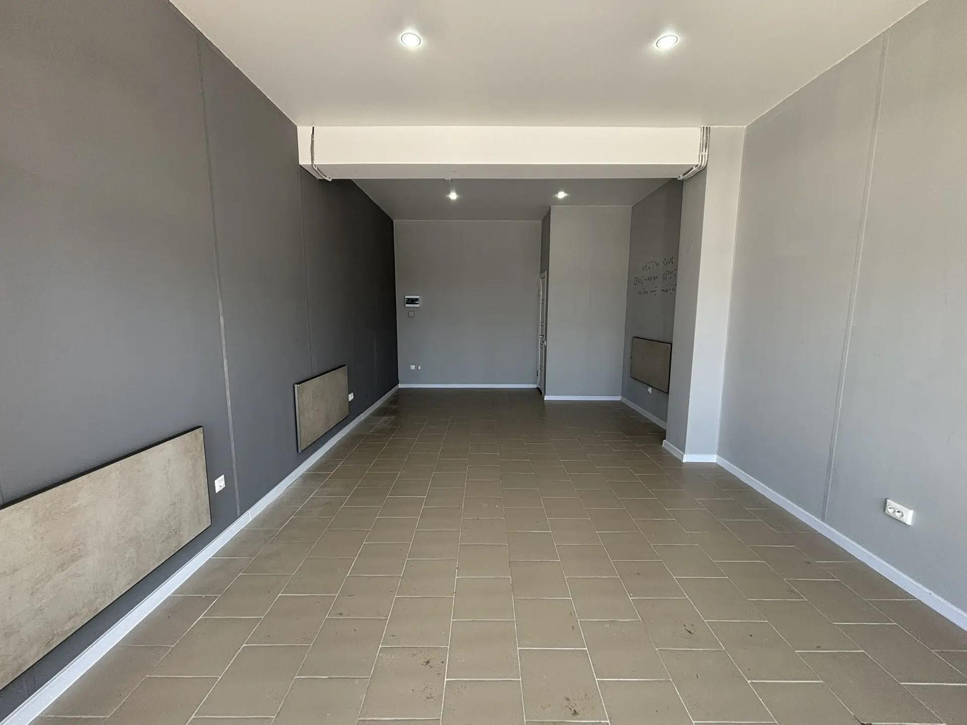 Фото №1: Коммерция 30 м² - Краснодар, мкр. Прикубанский внутригородской округ, ул. имени В.М. Комарова, 21/2