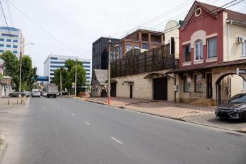 Фото №2: Коммерция 723 м² - Краснодар, мкр. Центральный, ул. Леваневского, 156/1