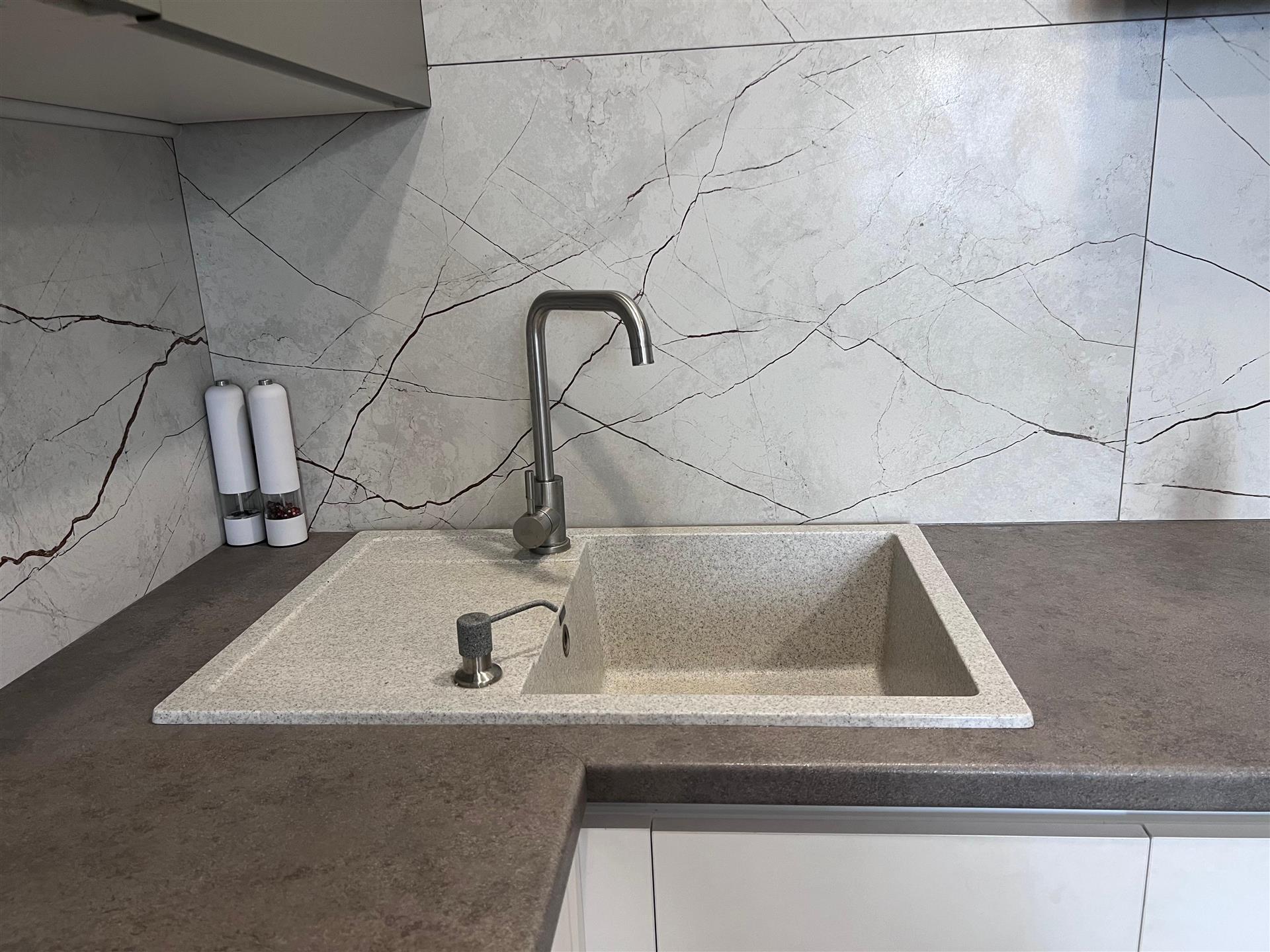 Фото №4: 2-комнатная квартира 69 м² - Краснодар, Прикубанский внутригородской округ, мкр. Восточно-Кругликовский, ул. Героя Владислава Посадского, 53