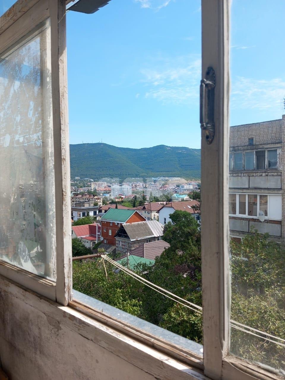 Фото №1: 2-комнатная квартира 50 м² - Геленджик, ул. Орджоникидзе, 7
