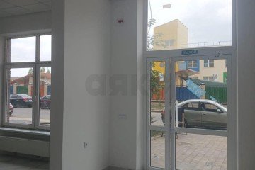 Фото №2: Торговое помещение 49 м² - Краснодар, мкр. жилой комплекс Дыхание, 