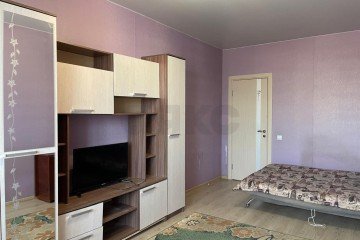 Фото №1: 1-комнатная квартира 44 м² - Краснодар, мкр. Музыкальный, ул. имени Сергея Есенина, 104