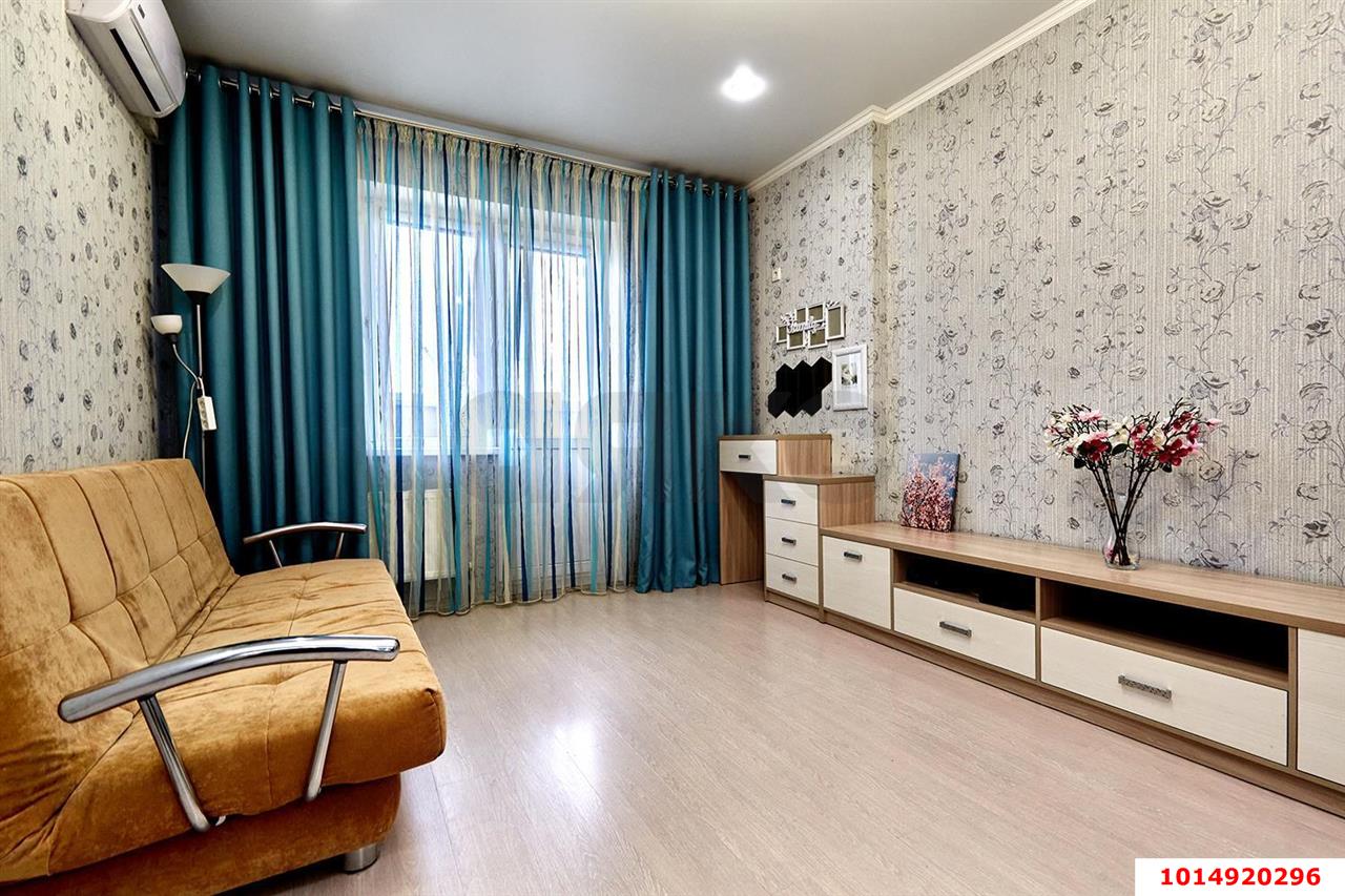Фото №1: 1-комнатная квартира 44 м² - Краснодар, Краевая Клиническая Больница, ул. Домбайская, 6