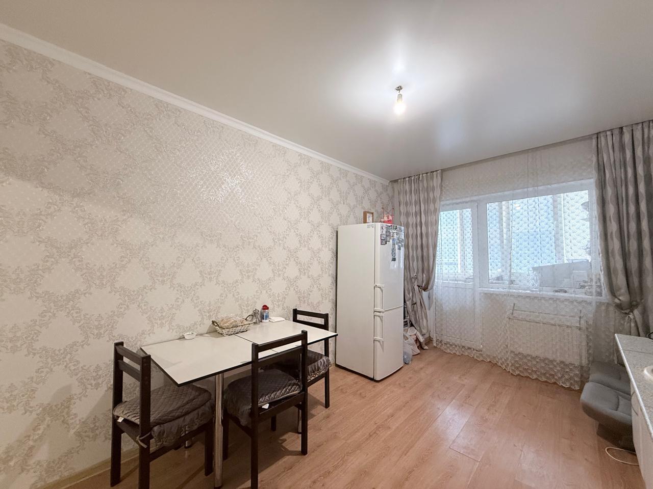 Фото №8: 2-комнатная квартира 67 м² - Краснодар, Прикубанский внутригородской округ, Музыкальный, мкр. ЖК Лучезарный, ул. Московская, 154к1