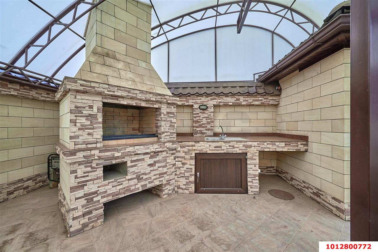 Фото №3: Дом 339 м² + 6.36 сот. - Краснодар, Прикубанский внутригородской округ, мкр. Славянский, пр-д 3-й Линии, 28