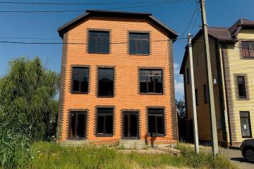 Фото №3: Коммерция 311 м² - Адыгейск, пр-кт Ленина, 28