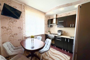 Фото №2: 2-комнатная квартира 52 м² - Нижнекамск, мкр. 34-й, ул. Рифката Гайнуллина, 10