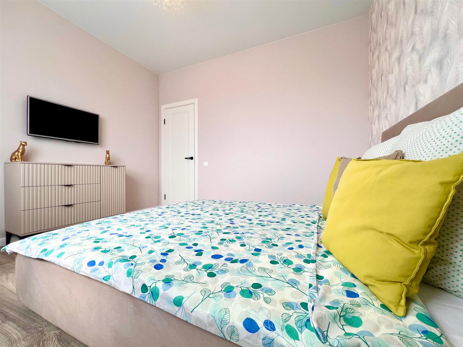 Фото №13: 1-комнатная квартира 40 м² - Краснодар, Фестивальный, ЖК Цветы, жилой комплекс Цветы, мкр. Прикубанский внутригородской округ, ул. Круговая, 4Вк4