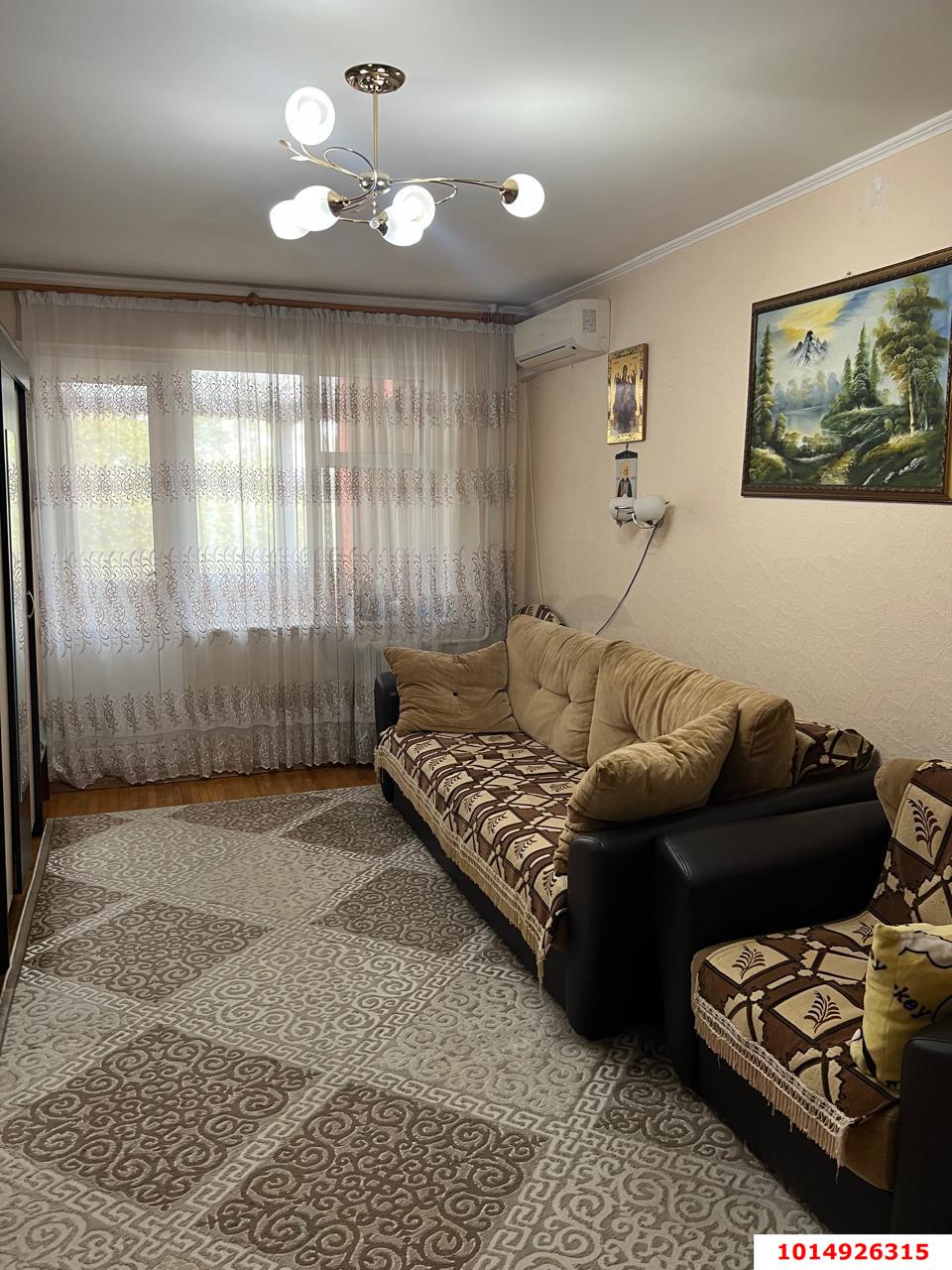 Фото №1: 2-комнатная квартира <span class="whitespace-nowrap">45 м²</span>, <span class="whitespace-nowrap">3/5 эт.</span> - Краснодар, Центральный внутригородской округ, мкр. Черёмушки, ул. Старокубанская, 103