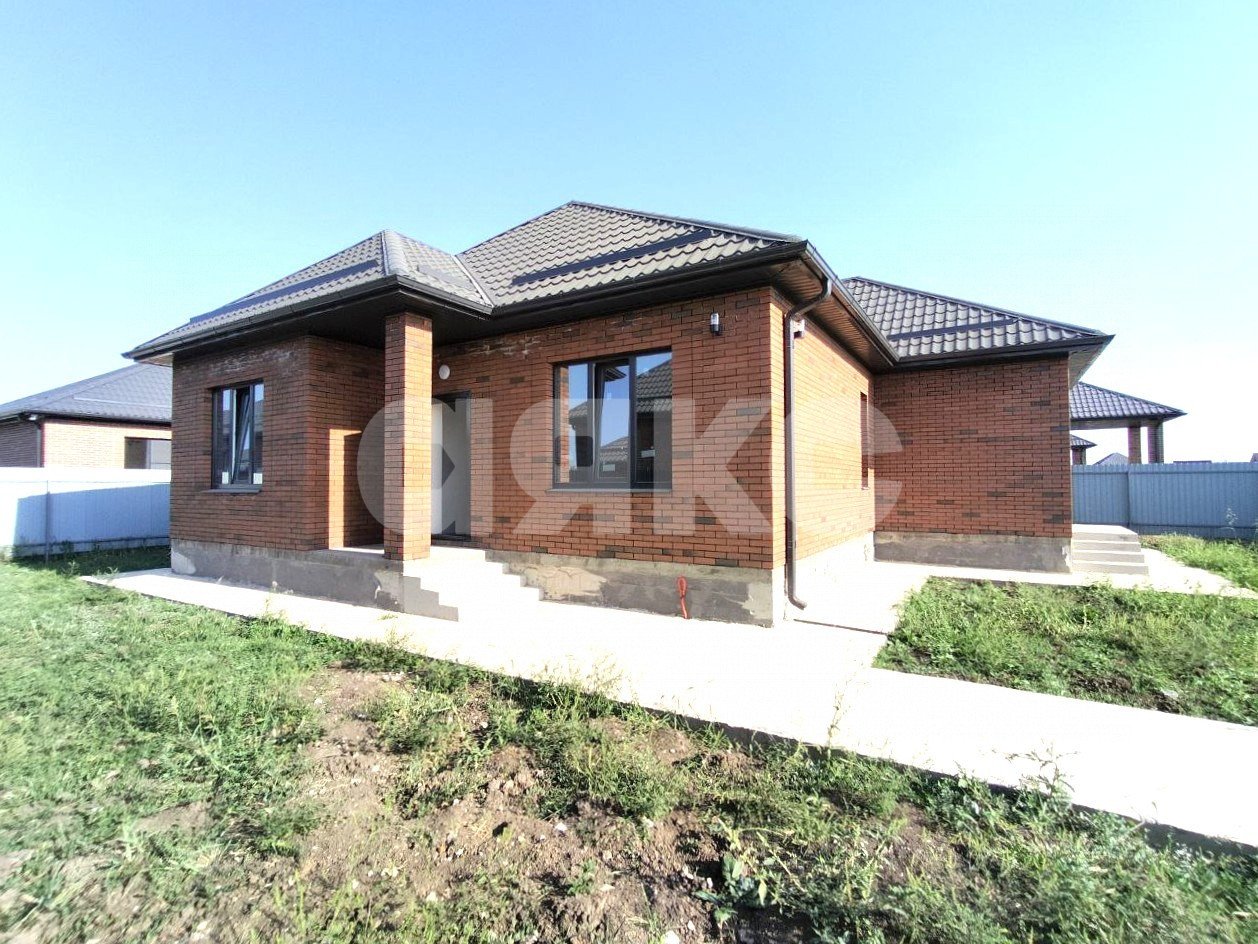 Фото №4: Дом 104 м² + 4.7 сот. - Новотитаровская, коттеджный  Новотитаровка, ул. Андрея Павелко
