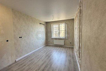 Фото №1: 1-комнатная квартира 40 м² - Краснодар, мкр. Карасунский внутригородской округ, ул. имени Снесарева, 17/1к1