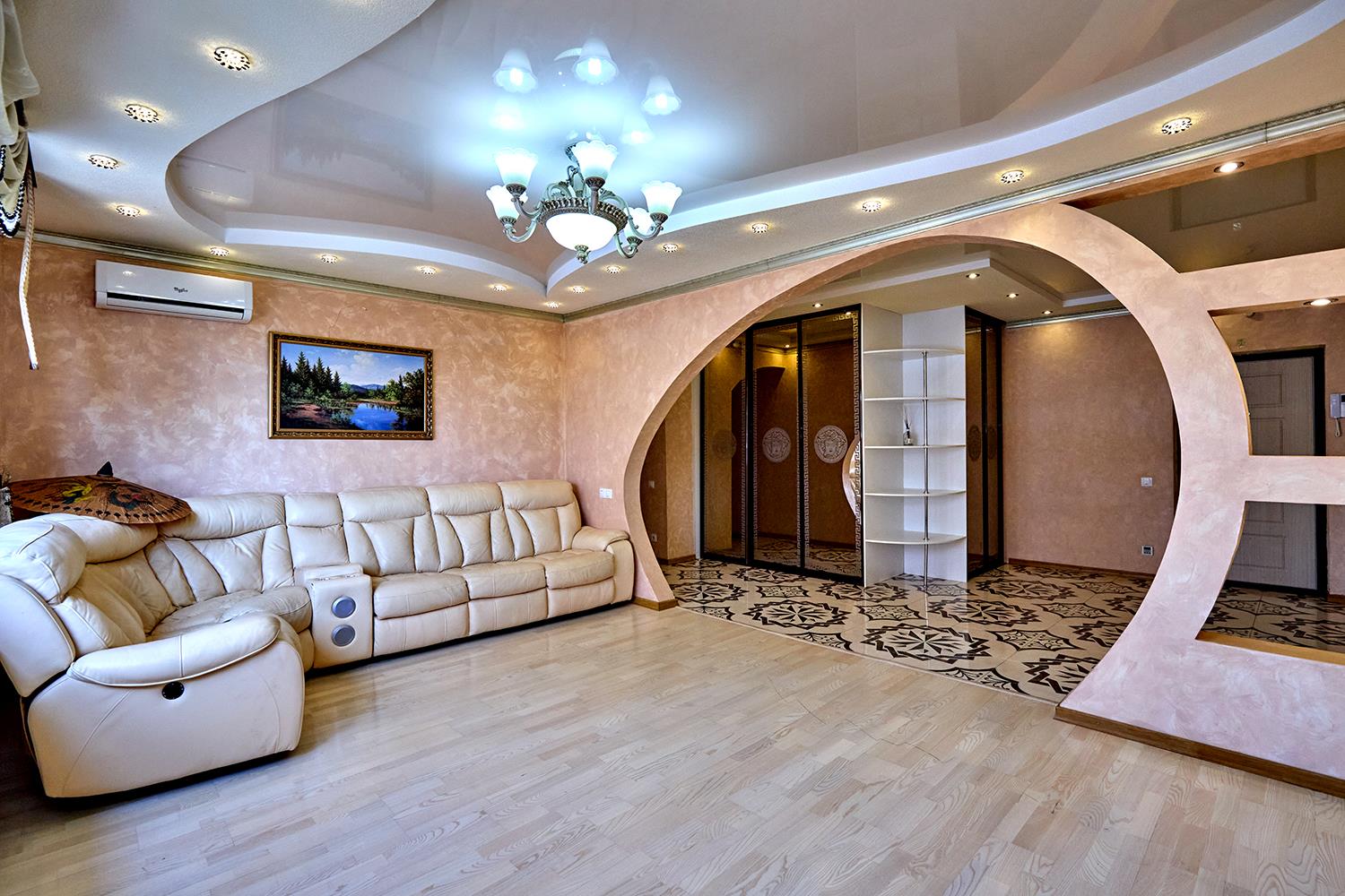 Фото №3: 2-комнатная квартира 100 м² - Краснодар, Центральный внутригородской округ, мкр. Дубинка, ул. КИМ, 143