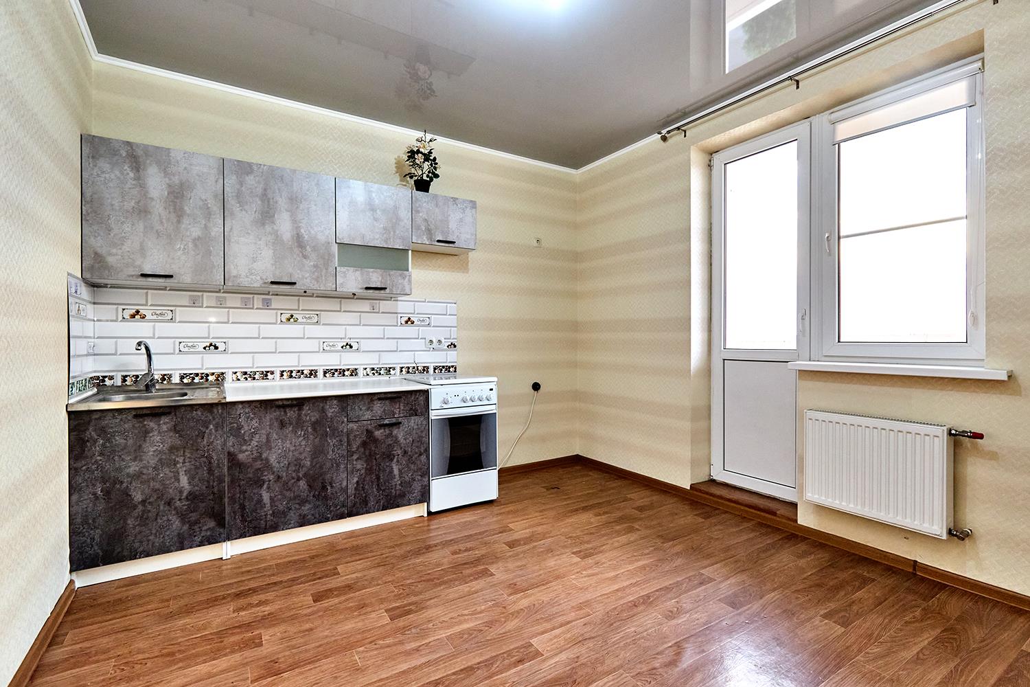 Фото №1: 2-комнатная квартира 71 м² - Краснодар, Прикубанский внутригородской округ, мкр. имени Маршала Жукова, ул. Александра Покрышкина, 2/2