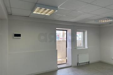 Фото №1: Торговое помещение <span class="whitespace-nowrap">236 м²</span>, <span class="whitespace-nowrap">4 эт.</span> - Краснодар, мкр. Музыкальный, ул. Суздальская, 14
