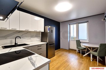 Фото №1: 2-комнатная квартира 72 м² - Краснодар, мкр. жилой комплекс Кремлёвские Ворота, ул. Кореновская, 2к4