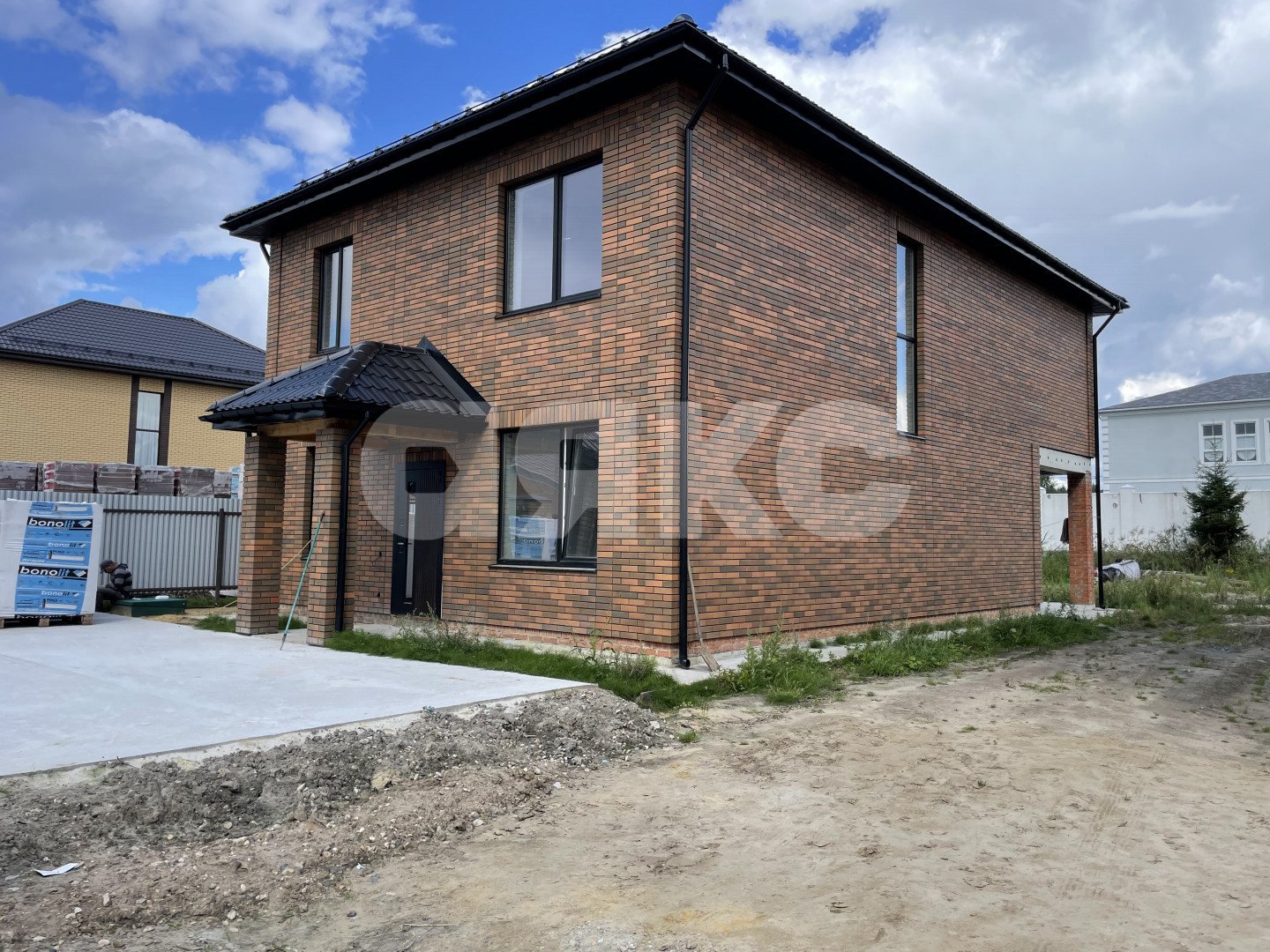 Фото №4: Коттедж 200 м² + 6 сот. - дачный  Спутник, ул. Звёздная