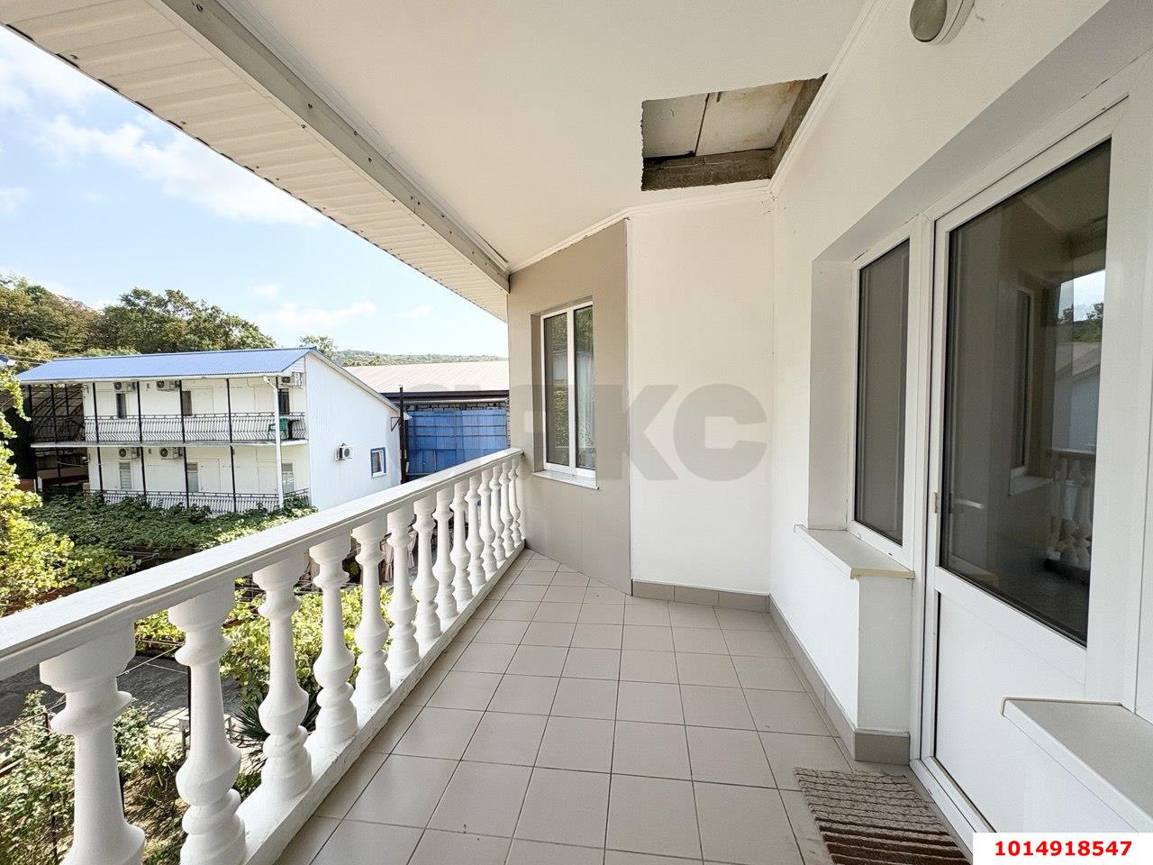 Фото №10: Дом 390 м² + 5 сот. - Новомихайловский, пер. Автобазовский, 2